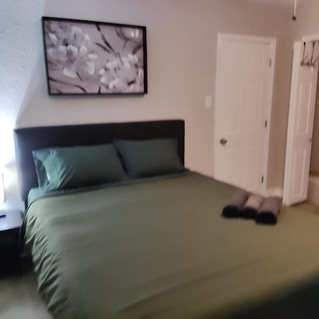 Tranquil Oasis - Private Rooms -Near Downtown Индианаполис Экстерьер фото